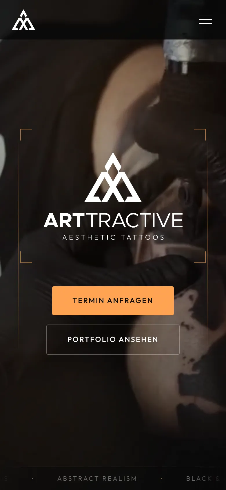 Arttractive Aesthetic Tattoos auf dem Handy